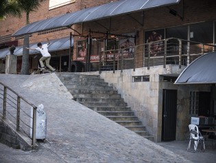 SantiagoEchavarria_bs_tailslide