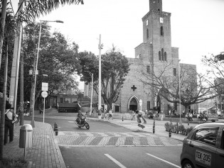 SantiagoEchavarria_flip_calle