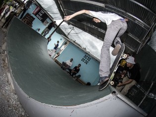 Santiago-Echavarria_bs-noseblunt-Full-Drop_Olman-Torres